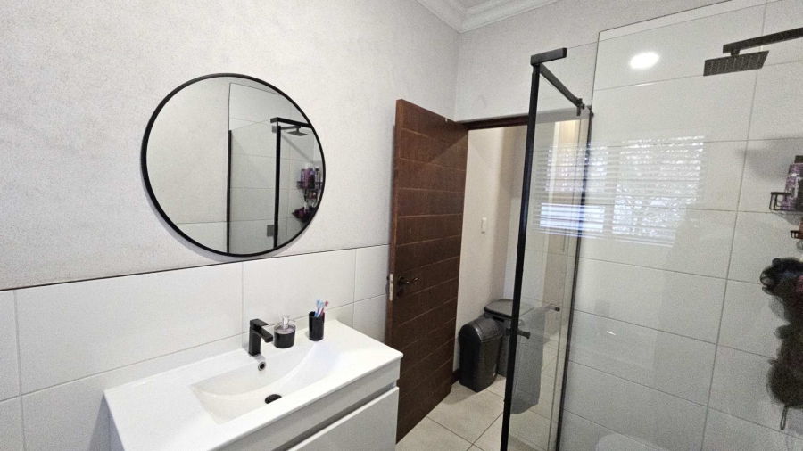 3 Bedroom Property for Sale in Melodie North West